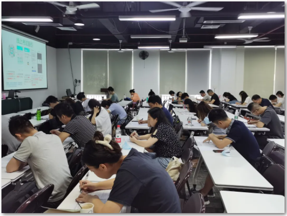 雄松華章摸底考放大招！個性化考研上岸方案一步到位~